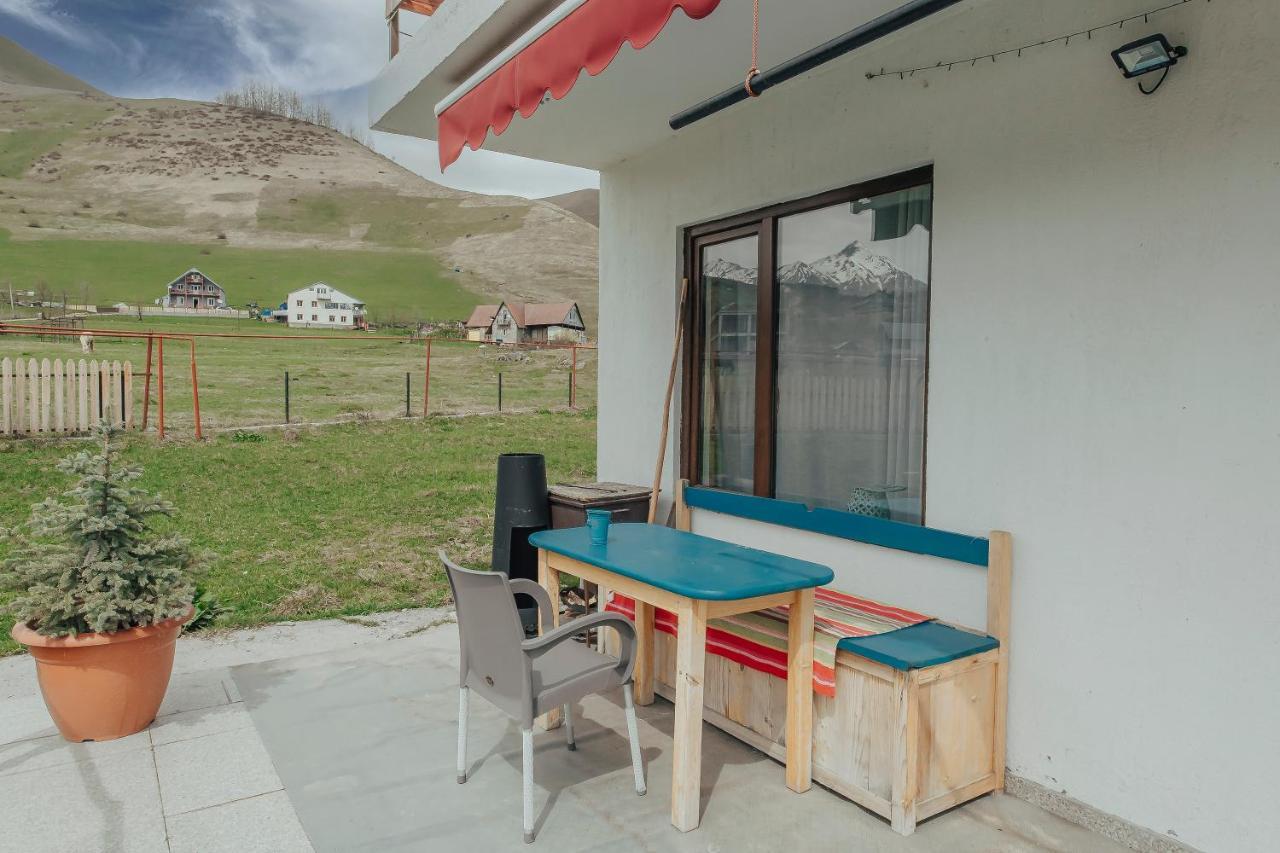 Ski House Bluebird Gudauri Exterior foto