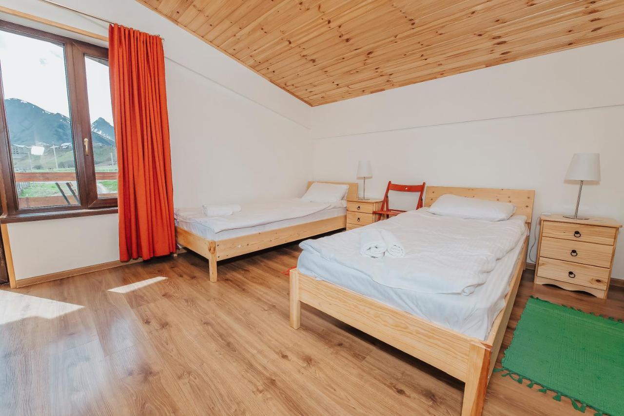 Ski House Bluebird Gudauri Exterior foto